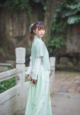 应龙短剧全集免费观看_吉吉电影在线观看