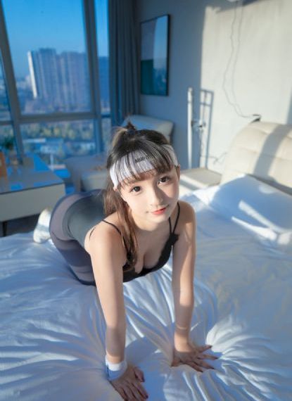 女员工的_高清在线观看