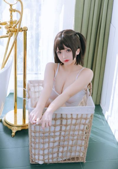 美女深夜福利_DVD国语在线观看