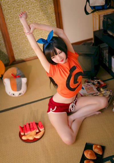 欧美free极品丰满肥臀_DVD免费观看超清